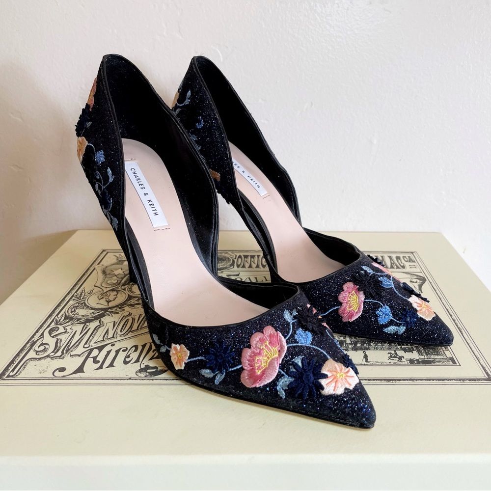 COPY - Charles Keith floral pointed heels
